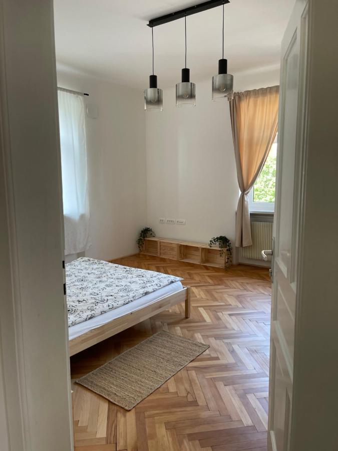 Pirc Apartment On Dunajska Street 류블랴나 외부 사진