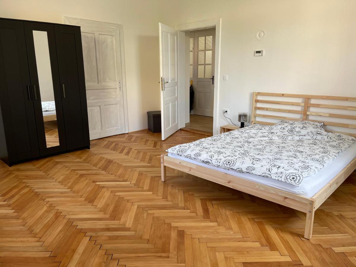 Pirc Apartment On Dunajska Street 류블랴나 외부 사진